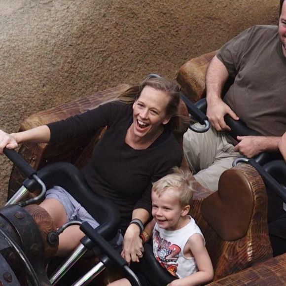 Meet your Posher, Julie - Picture 1 of 1